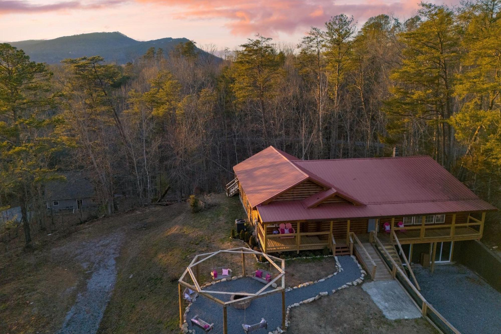 Pink Pines Avantstay Luxury Aesthetic Dream Home Indoor Pool Hot Tub Pigeon Forge Exteriér fotografie